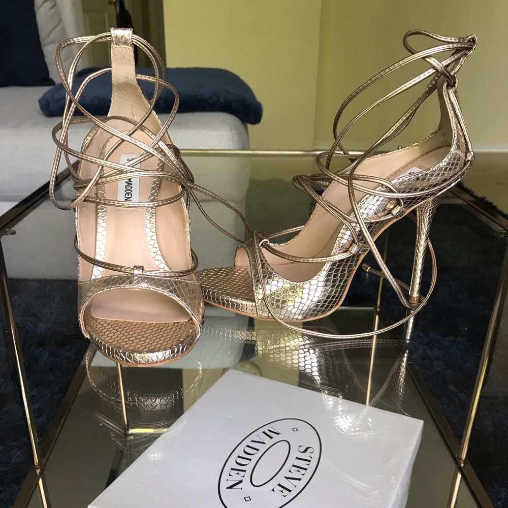 Steve Madden strap up heels